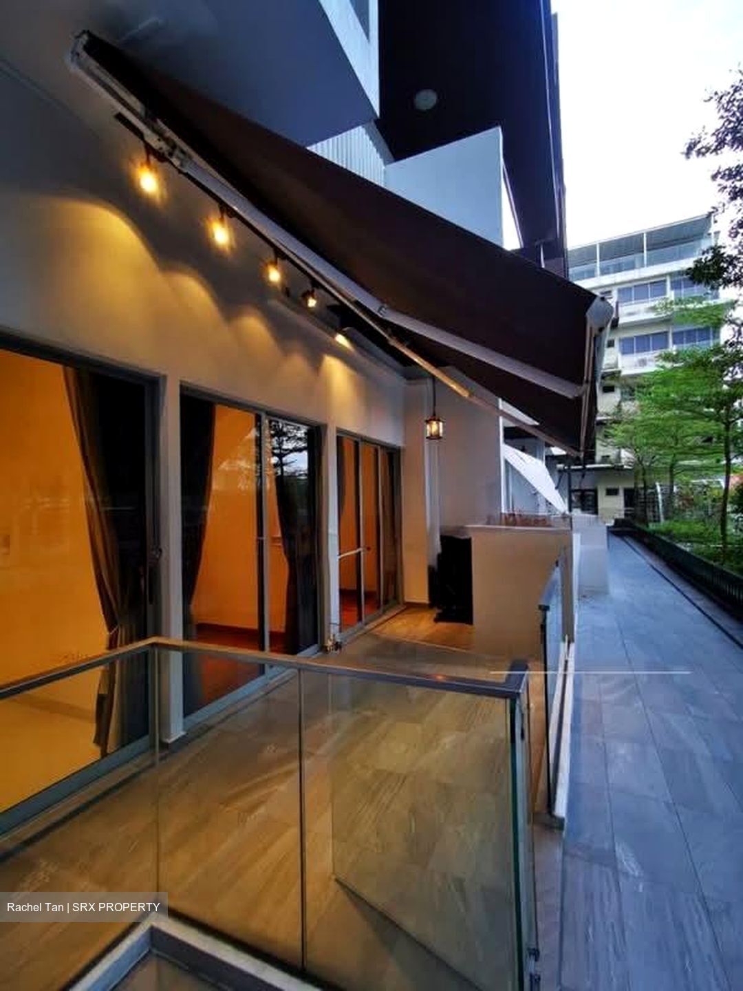Casa Cambio (D19), Condominium #569756741